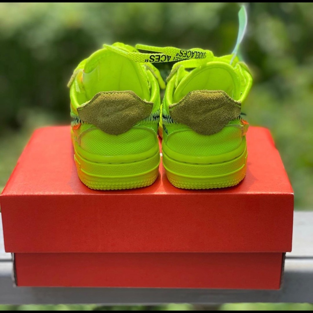 Nike Air Force 1 Low VOLT Off-White™ • size 5C